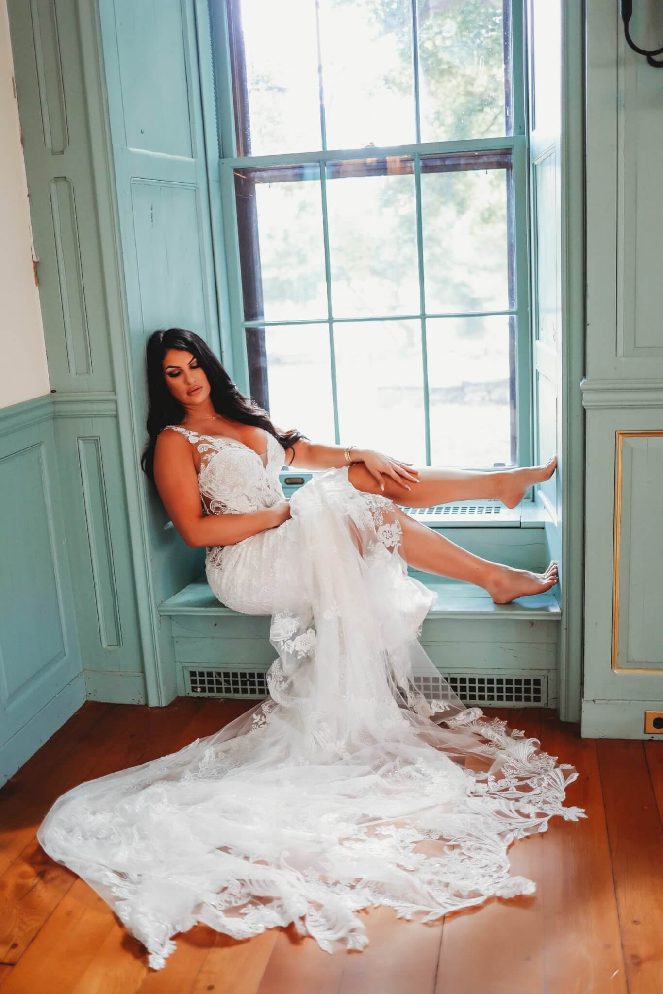 “The Possibilities Are Endless Here:” A Look Inside Alli Murphy Photography’s Boudoir Manor